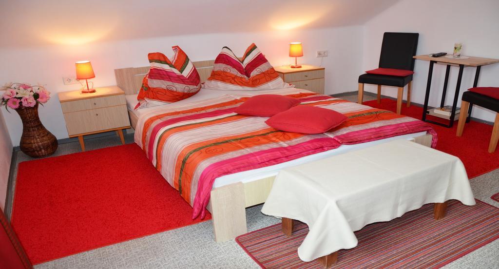 Gasthof-Pension Karawankenblick Pörtschach am Wörthersee Esterno foto